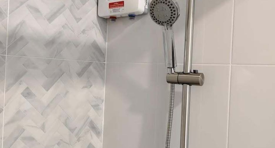 For rent studio condo in Bang Na, Bangkok