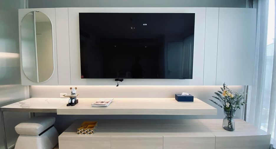 For rent 1 bed condo in Watthana, Bangkok