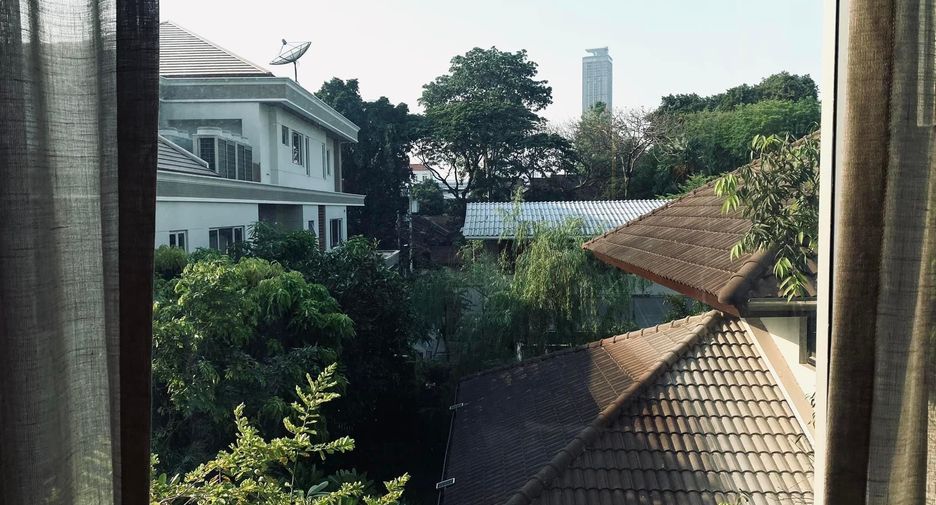 For rent 1 bed condo in Watthana, Bangkok