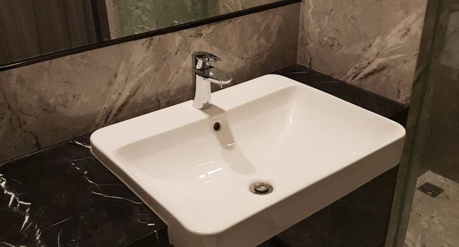 Wohnung zur Miete mit 1 Zimmer in Khlong Toei, Bangkok
