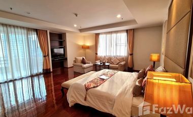 For rent 3 bedrooms condo in Watthana, Bangkok