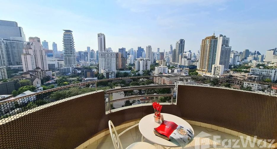 For rent 3 bedrooms condo in Watthana, Bangkok