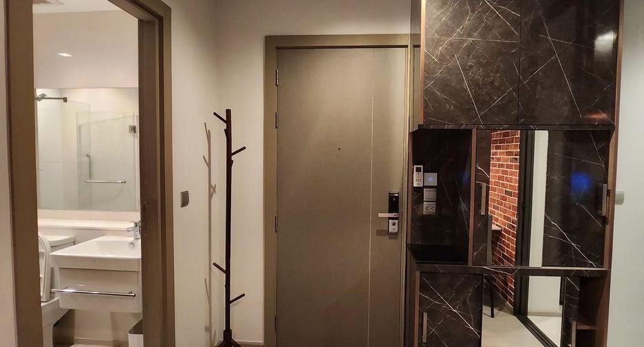 For rent 1 bed condo in Huai Khwang, Bangkok
