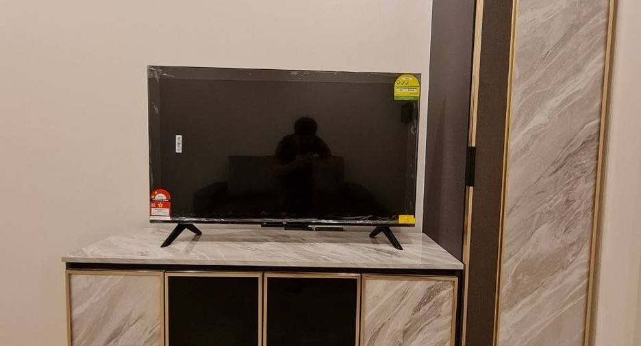 For rent 1 bed condo in Huai Khwang, Bangkok