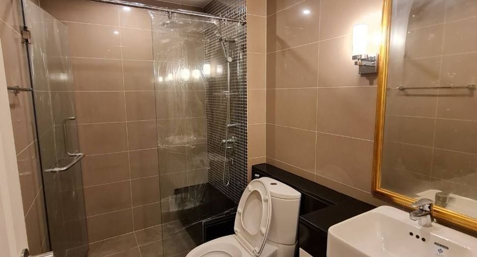 For rent 1 bed condo in Huai Khwang, Bangkok