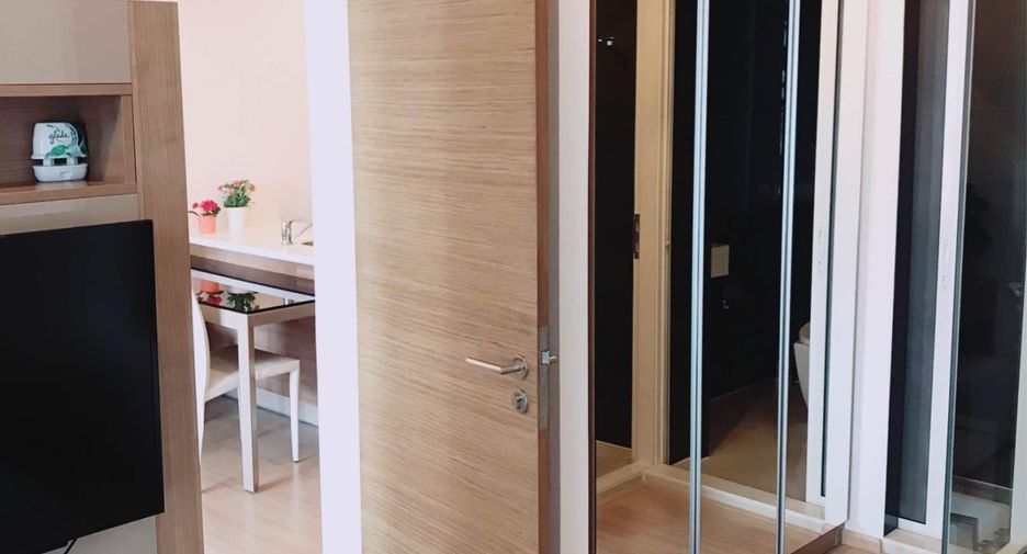 For rent 1 bed condo in Phra Khanong, Bangkok