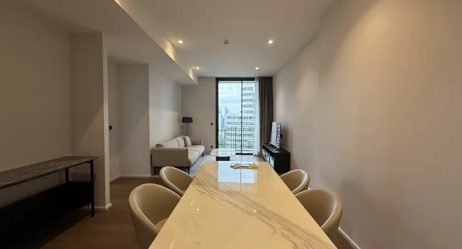 For rent 2 bedrooms condo in Pathum Wan, Bangkok