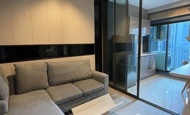 Condo en alquiler de 1 habitaciones en Huai Khwang, Bangkok
