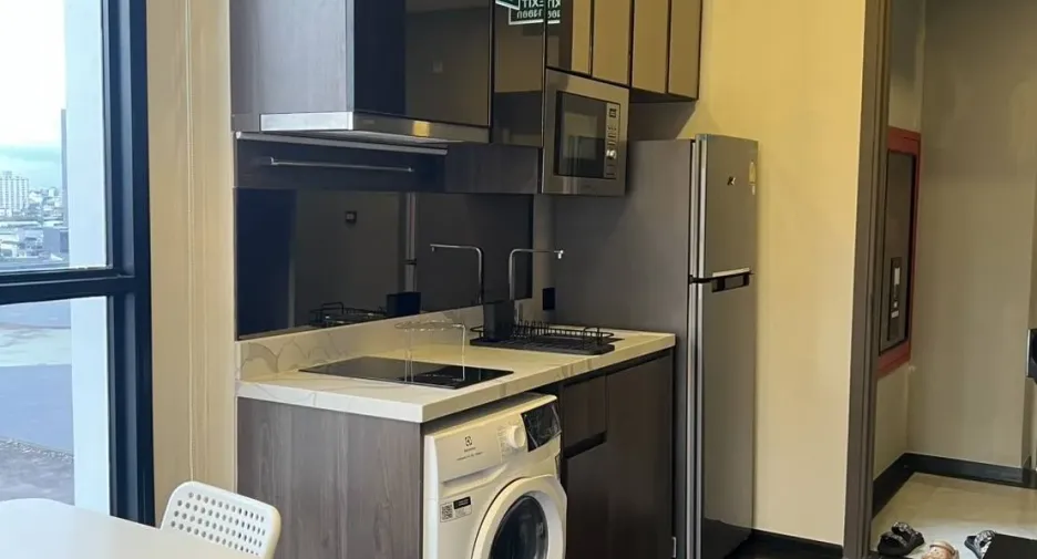 For rent 1 bed condo in Watthana, Bangkok