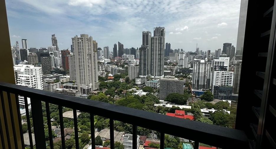 For rent 1 bed condo in Watthana, Bangkok