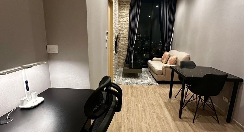 For rent 1 bed condo in Watthana, Bangkok