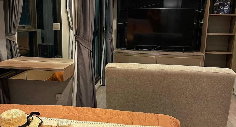 For rent studio condo in Huai Khwang, Bangkok