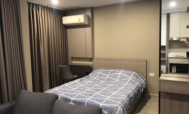 À louer 1 chambre condo à Phra Khanong, Bangkok