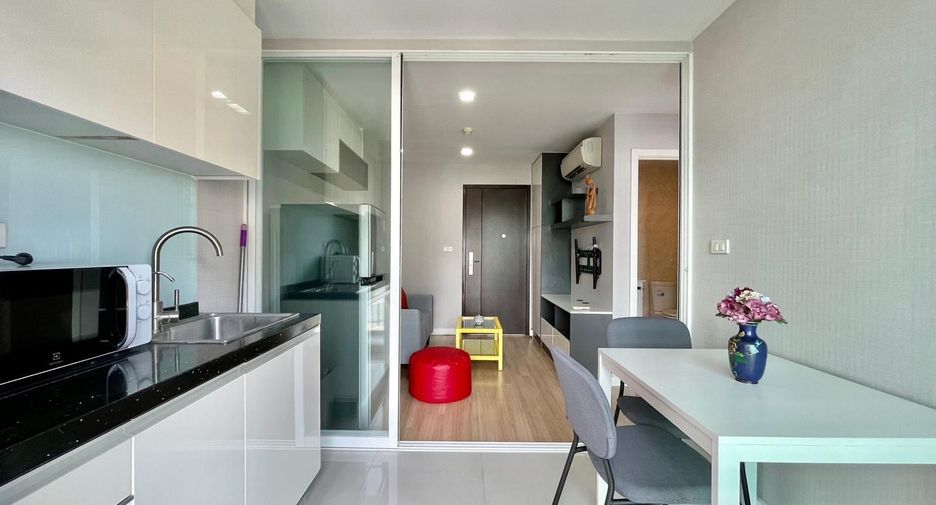 Wohnung zur Miete mit 1 Zimmer in Phra Khanong, Bangkok