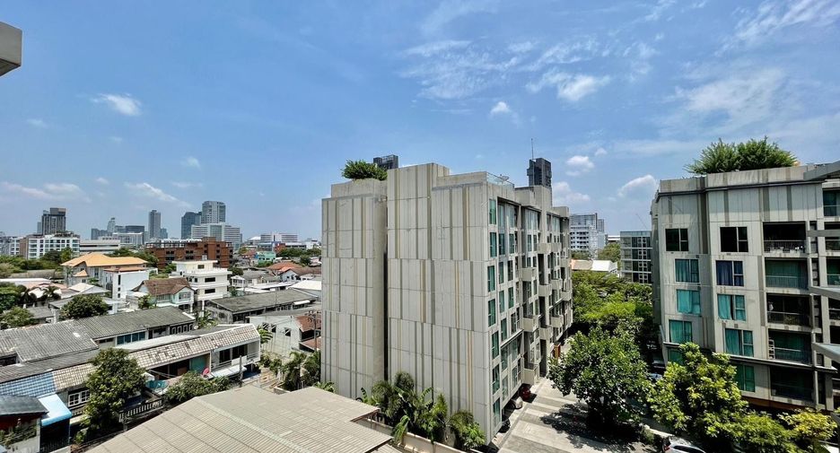 Wohnung zur Miete mit 1 Zimmer in Phra Khanong, Bangkok