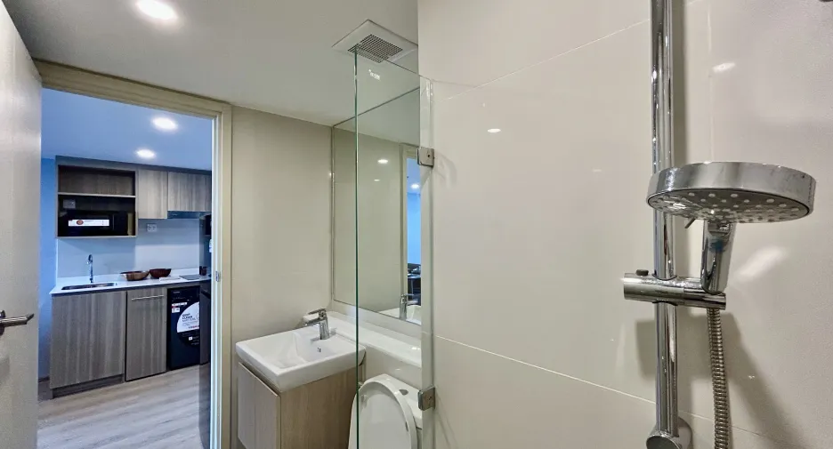 For rent 1 bed condo in Khlong Toei, Bangkok