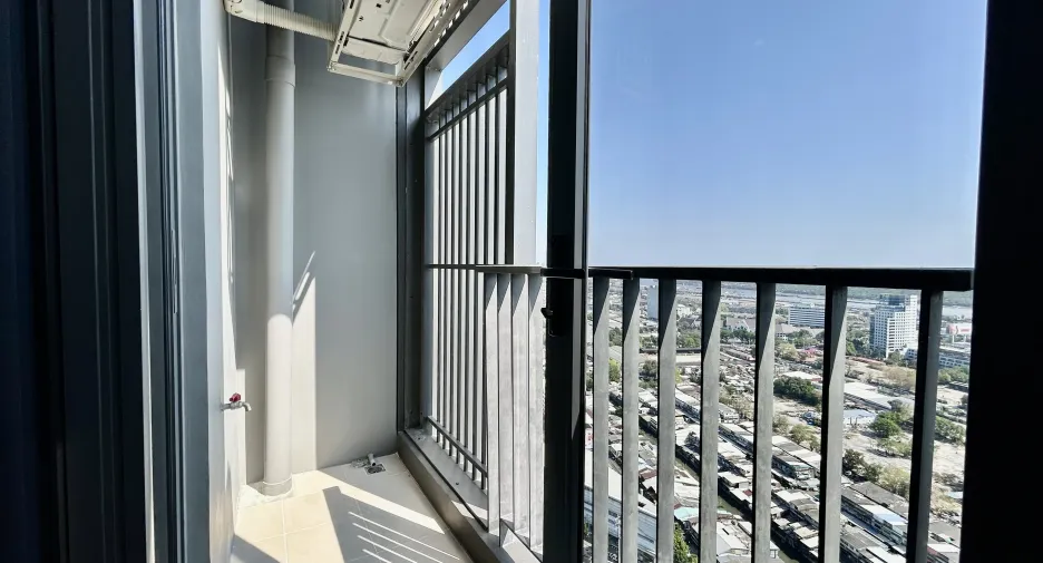 For rent 1 bed condo in Khlong Toei, Bangkok