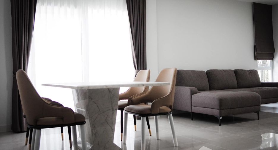 Casa en alquiler de 3 habitaciones en Bang Phli, Samut Prakan