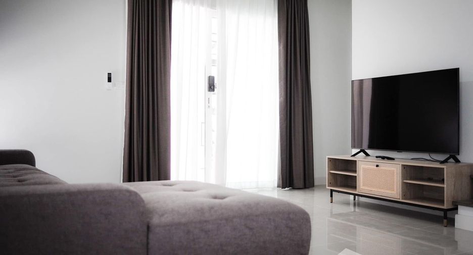 Casa en alquiler de 3 habitaciones en Bang Phli, Samut Prakan
