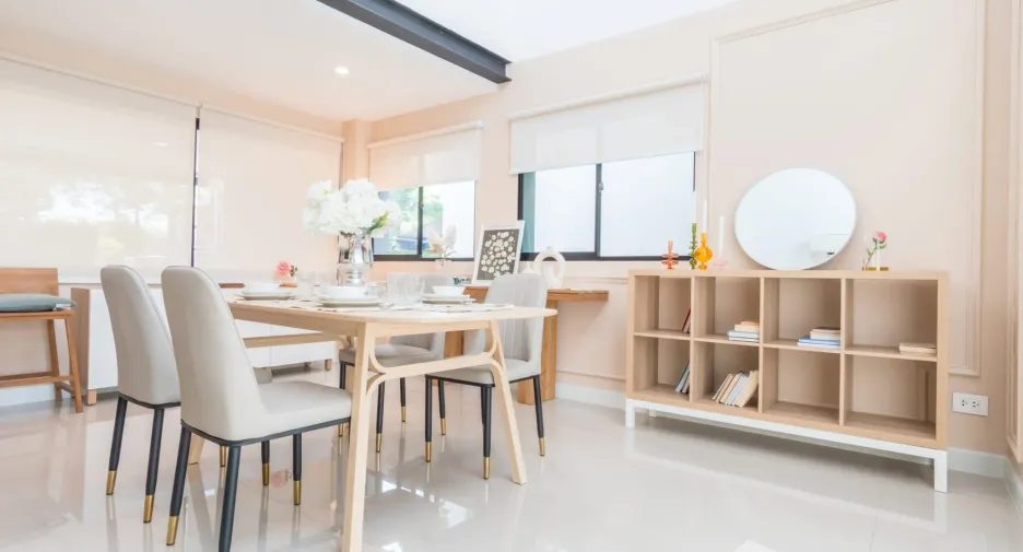 For rent 3 bedrooms townhouse in Saphan Sung, Bangkok
