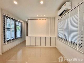 Haus zur Miete mit 3 Zimmer in Bang Phli, Samut Prakan