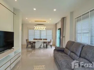 Haus zur Miete mit 3 Zimmer in Bang Phli, Samut Prakan