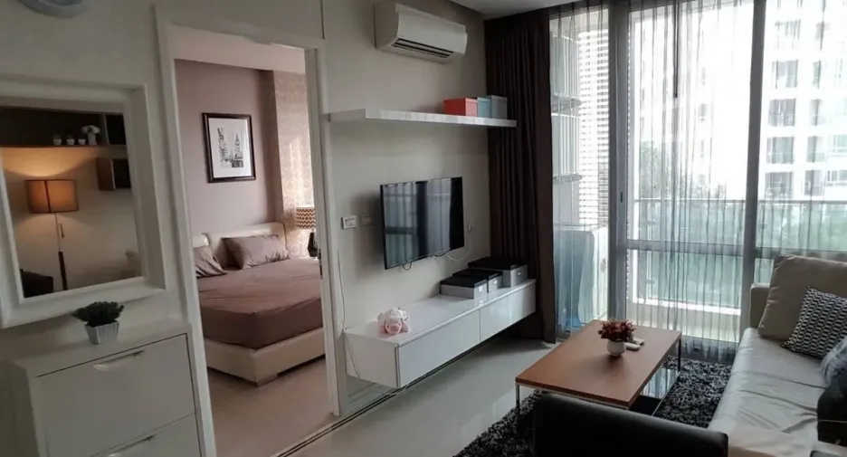 For rent 1 Beds condo in Huai Khwang, Bangkok