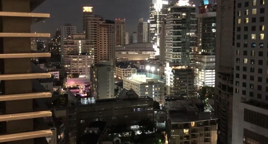 Condo en alquiler de 1 habitaciones en Khlong Toei, Bangkok