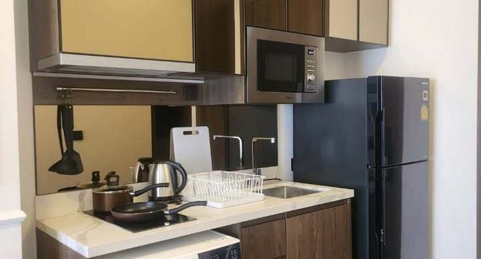For rent 1 bed condo in Watthana, Bangkok