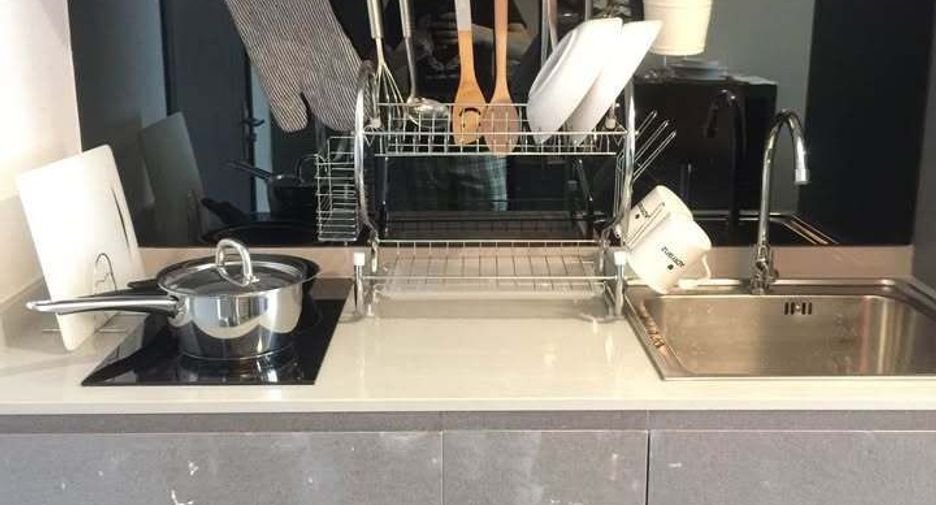 For rent 1 bed condo in Phra Khanong, Bangkok