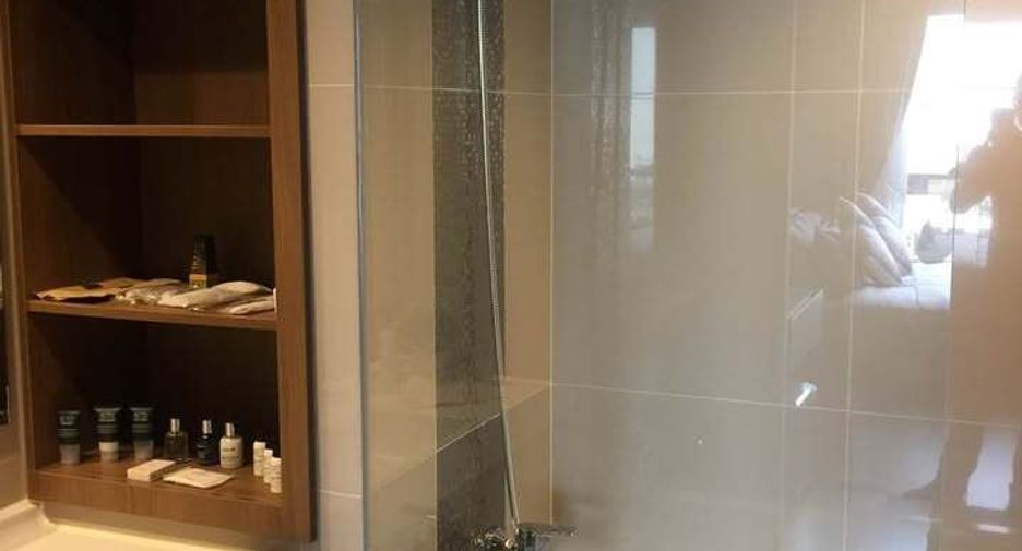 For rent 1 bed condo in Phra Khanong, Bangkok