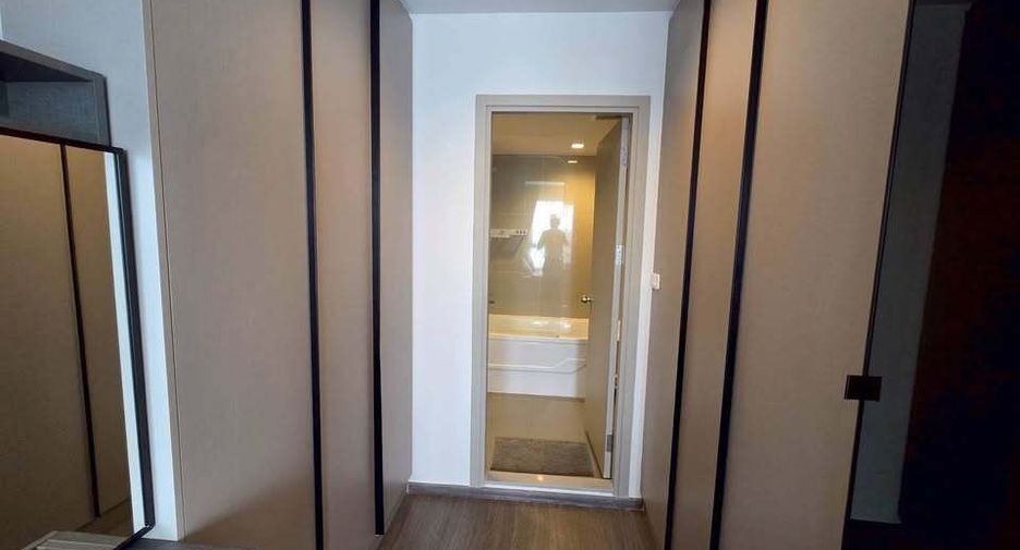 For rent 1 bed condo in Phra Khanong, Bangkok