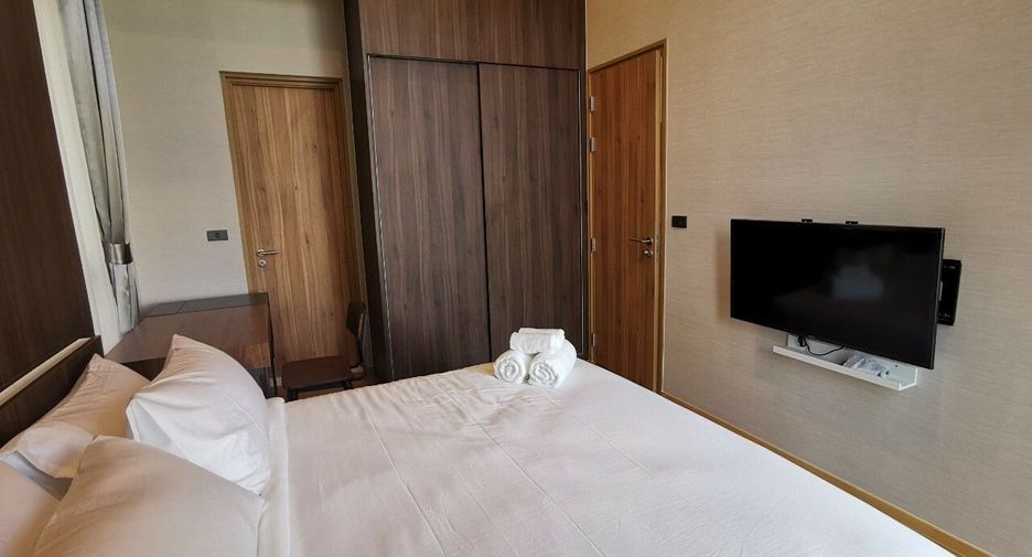 For rent 2 bedrooms condo in Watthana, Bangkok