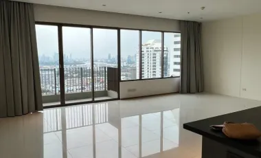 Wohnung zur Miete mit 3 Zimmer in Khlong Toei, Bangkok