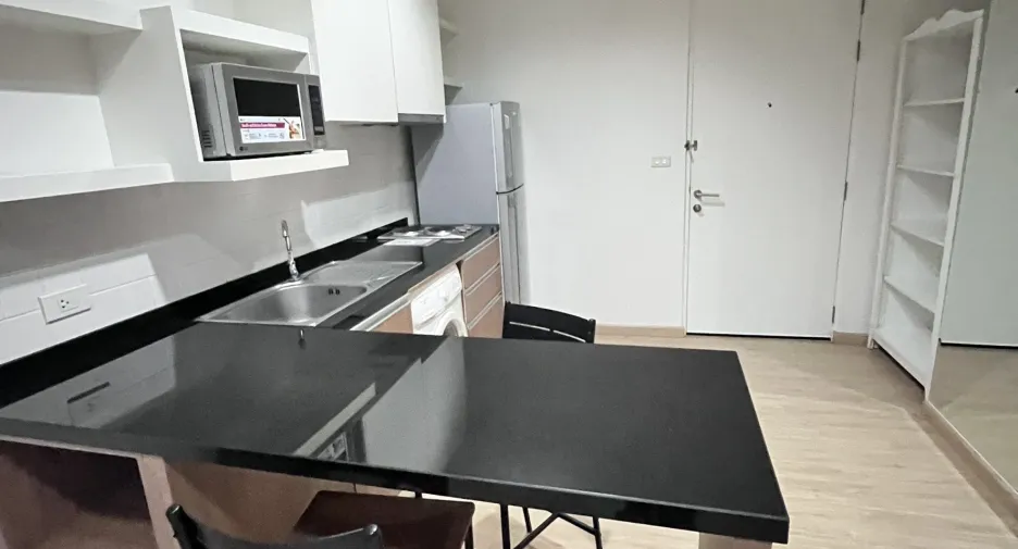 Condo en alquiler de 1 habitaciones en Khlong Toei, Bangkok
