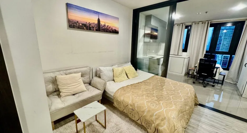 For rent 1 bed condo in Huai Khwang, Bangkok