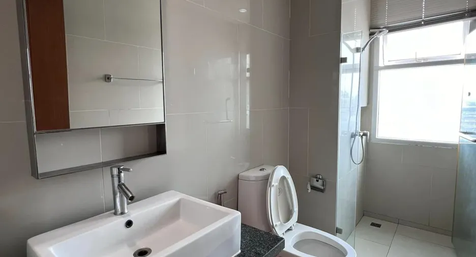 Condo en alquiler de 1 habitaciones en Khlong San, Bangkok
