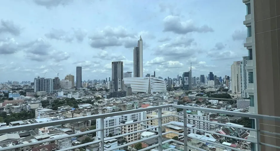 Condo en alquiler de 1 habitaciones en Khlong San, Bangkok