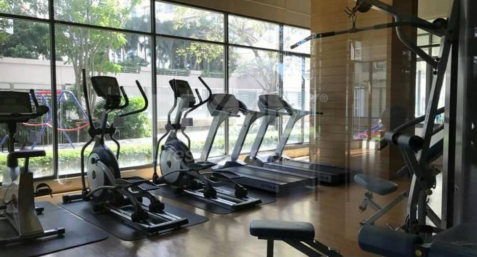 For rent 2 bedrooms condo in Khlong Toei, Bangkok