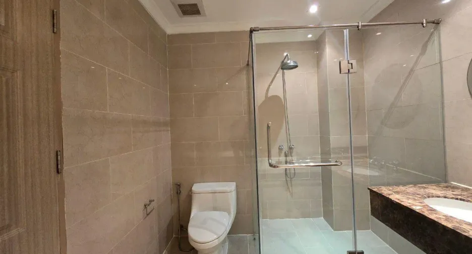 Wohnung zur Miete mit 2 Zimmer in Watthana, Bangkok