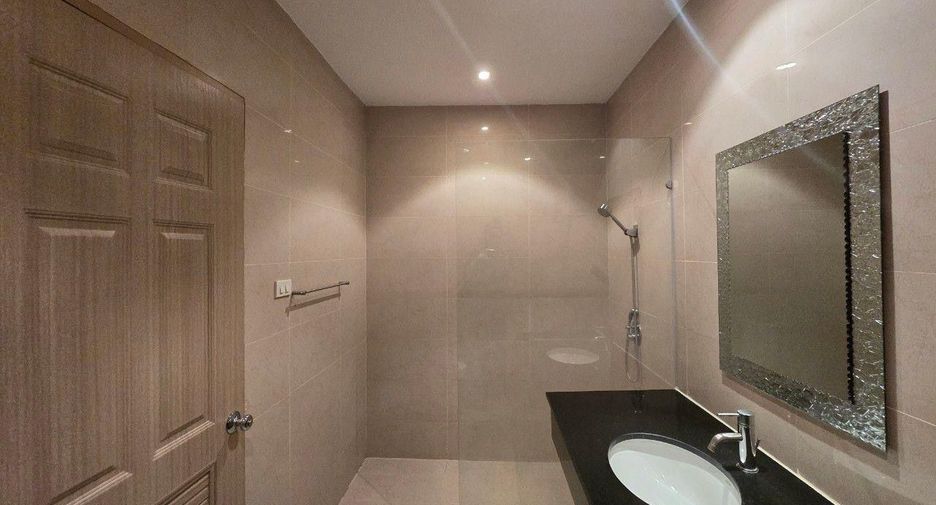 Wohnung zur Miete mit 2 Zimmer in Watthana, Bangkok