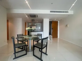 Condo en alquiler de 2 habitaciones en Khlong Toei, Bangkok
