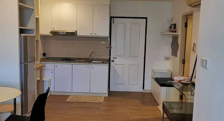 For rent 1 bed condo in Phra Khanong, Bangkok