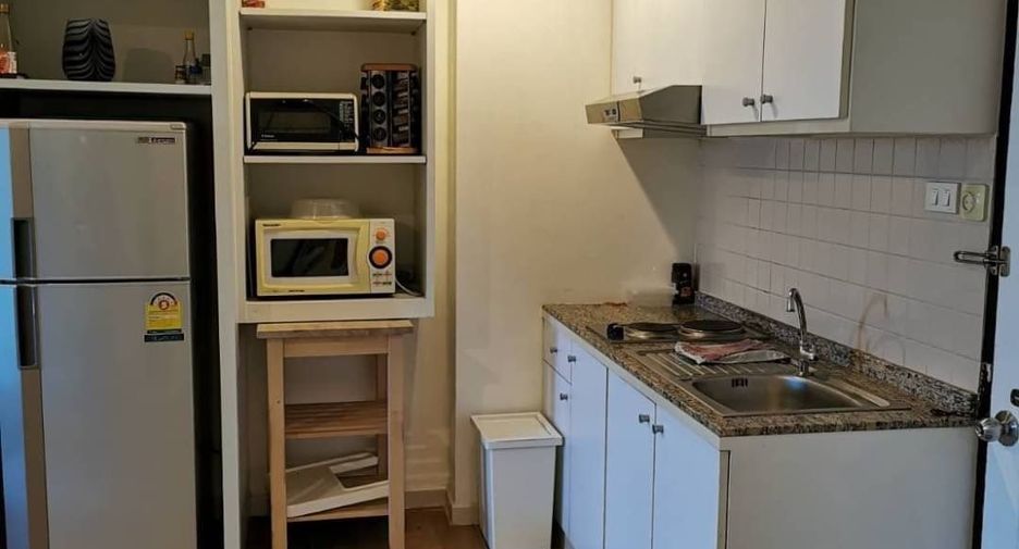 For rent 1 bed condo in Phra Khanong, Bangkok