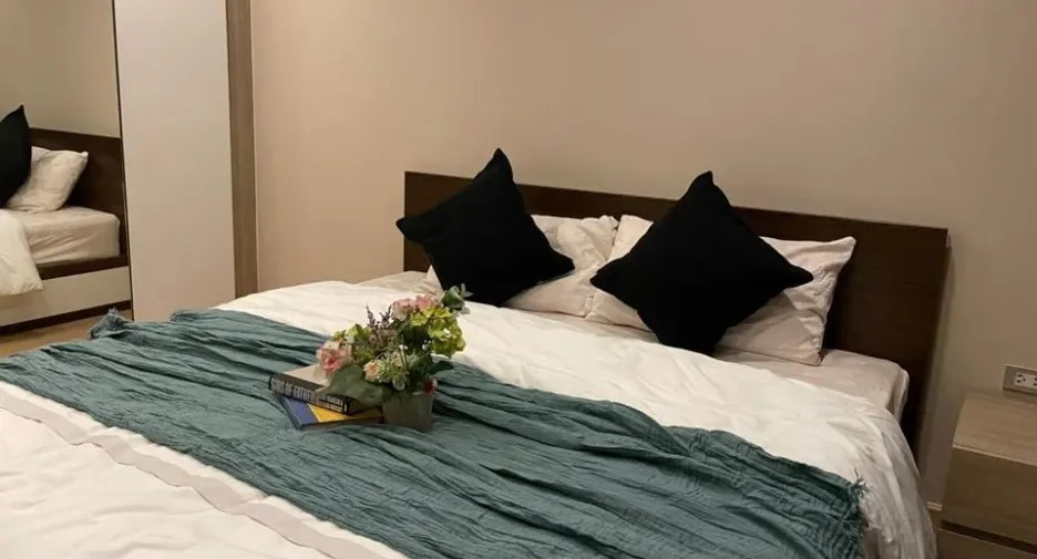 For rent 1 bed condo in Watthana, Bangkok