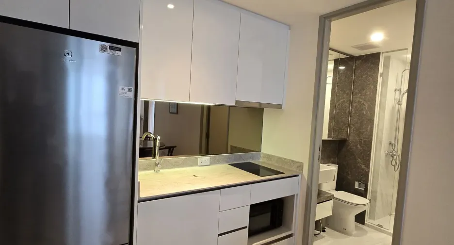 Wohnung zur Miete mit 2 Zimmer in Khlong Toei, Bangkok