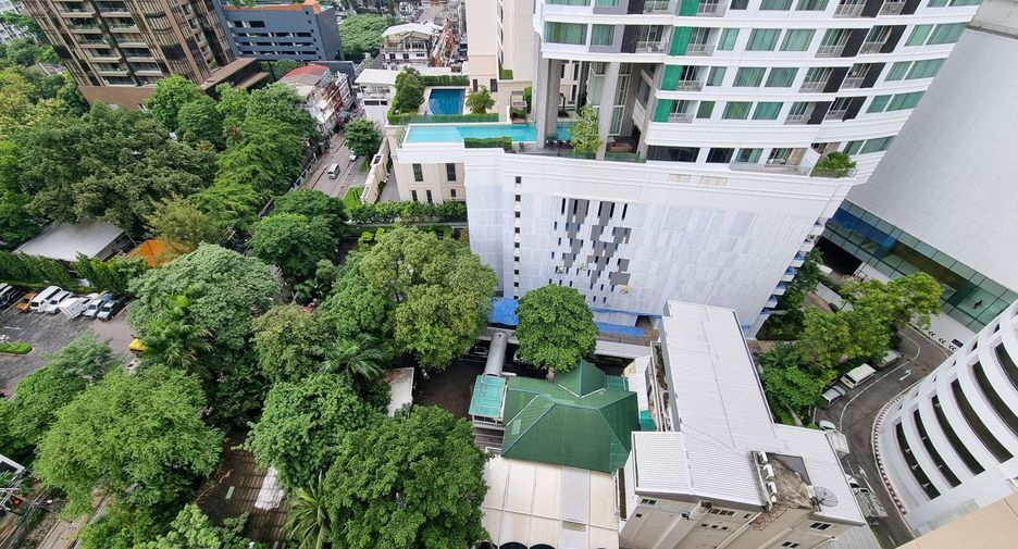 For rent 1 bed condo in Khlong Toei, Bangkok