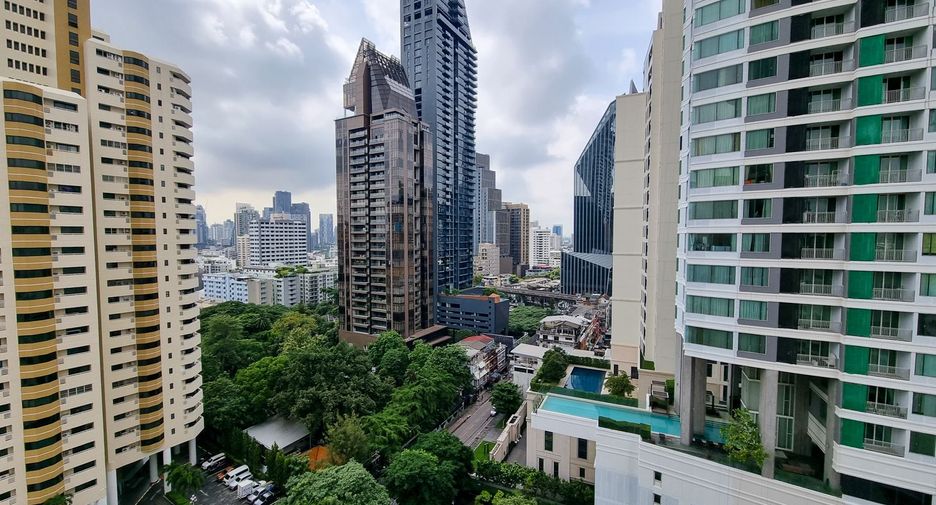 For rent 1 bed condo in Khlong Toei, Bangkok