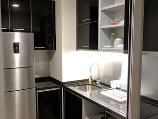 Condo en alquiler de 1 habitaciones en Khlong Toei, Bangkok