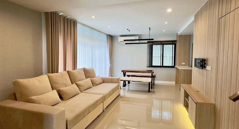 For rent 4 bedrooms house in Bang Phli, Samut Prakan